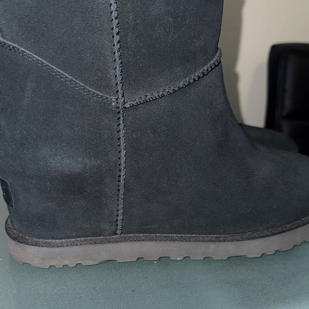 UGG Woman’s classic Femme Wedge Hidden Platform Suede Midnight Ankle Boots - Picture 8 of 9